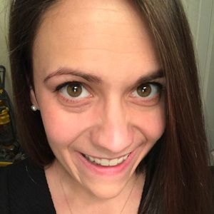 Meet your Posher, Renee